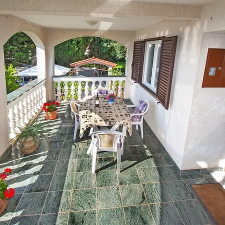 Apartment Valeriana *